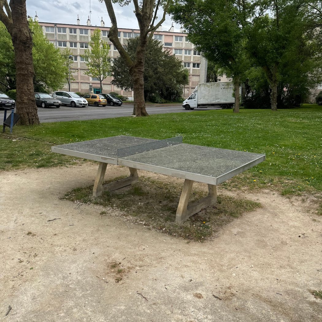 Table de tennis de table 2